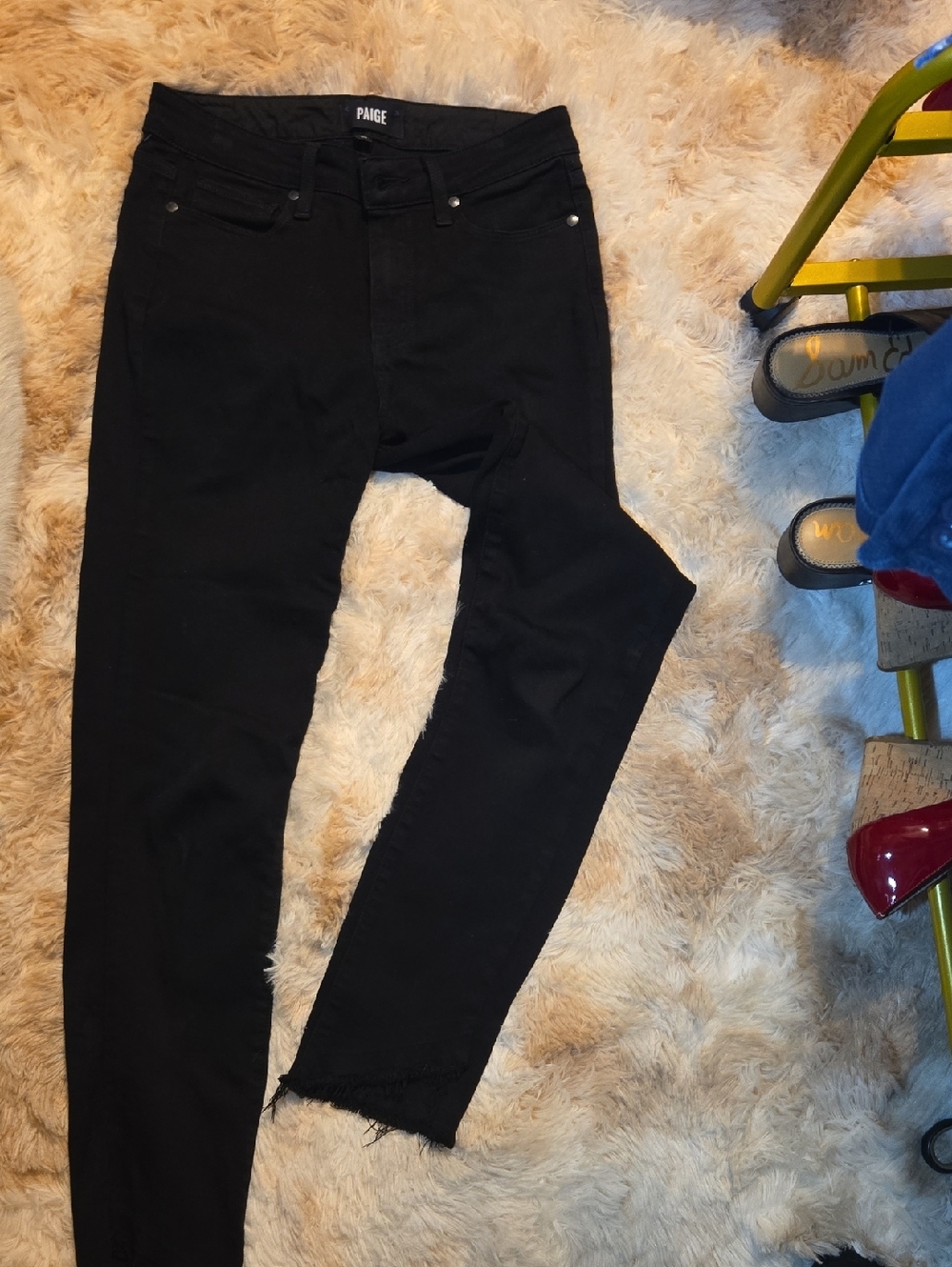 PAIGE Black High Rise Skinny Jeans Women’s Size 26 Made in USA